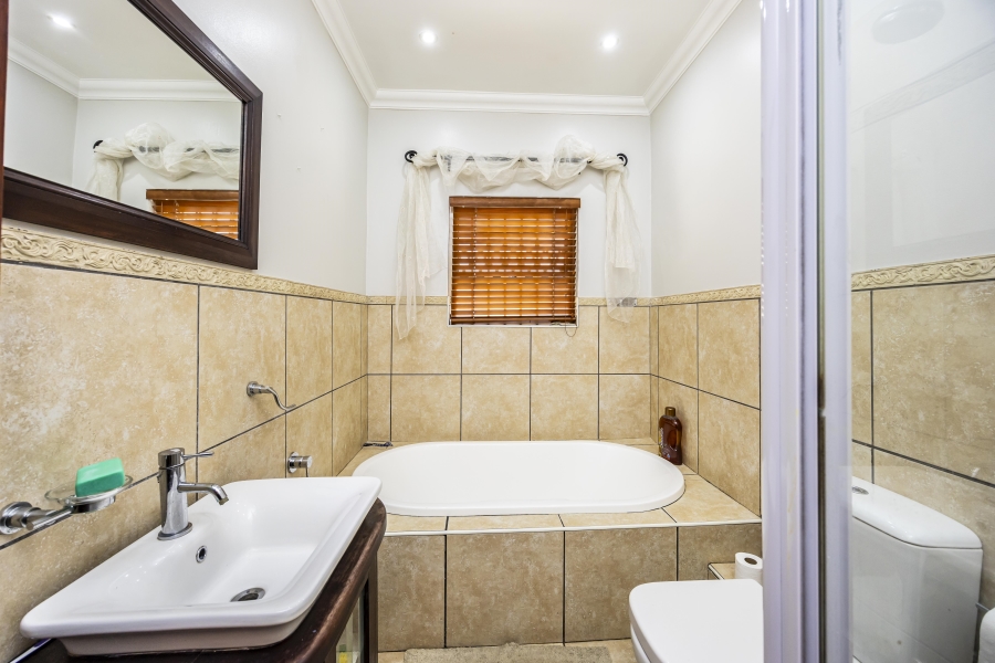 3 Bedroom Property for Sale in Baysville Eastern Cape